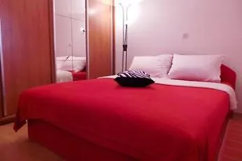 Anna Apartment