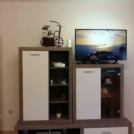 Anna Apartment *